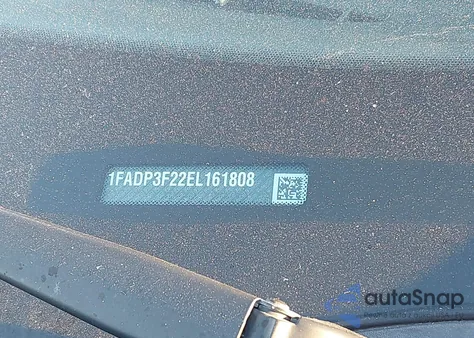 2014 Ford Focus Se z USA, uszkodzony, nr VIN 1FADP3F22EL161808